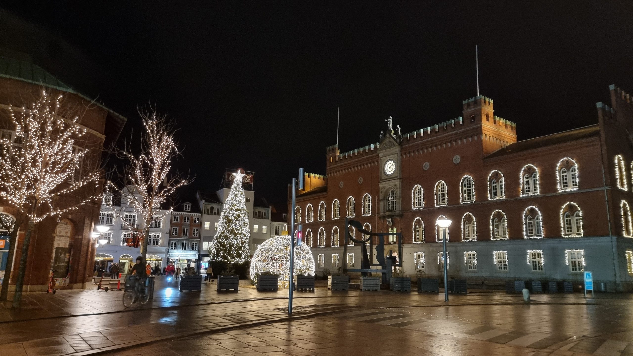 Odense har valgt at vente en uge med tænde julelysene - MitOdense